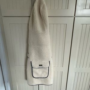 Brand NWOT L. L. Bean X-large Sherpa doggie coat